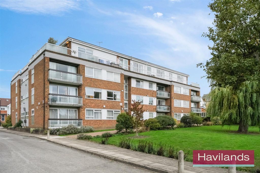 Property photo 1 of 12 Chesterfield Lodge-11.Jpg