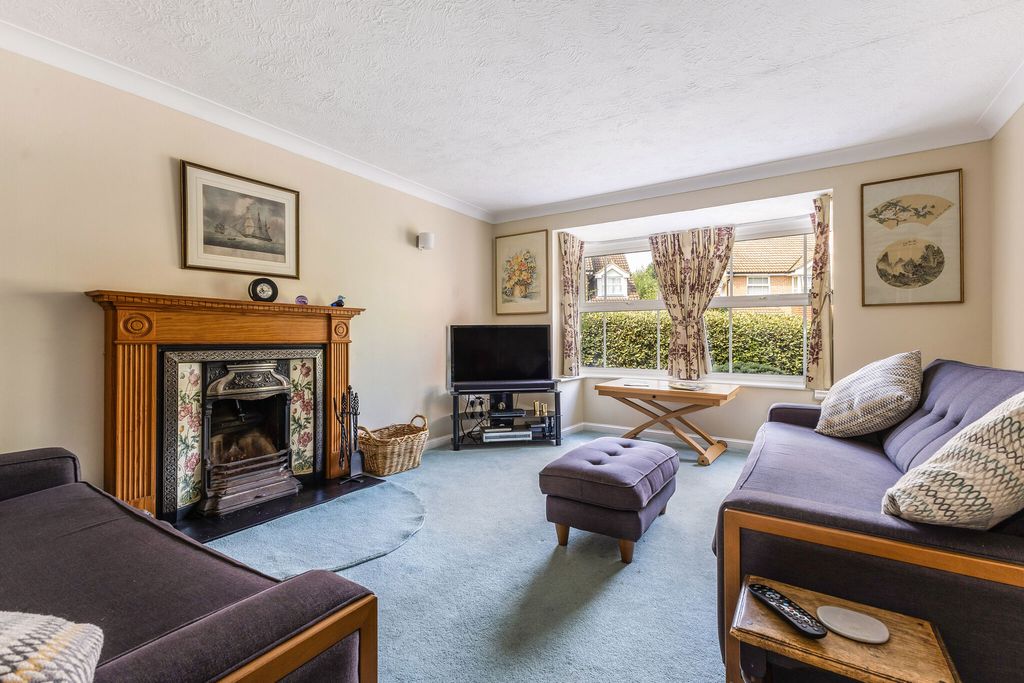Property photo 3 of 10 3