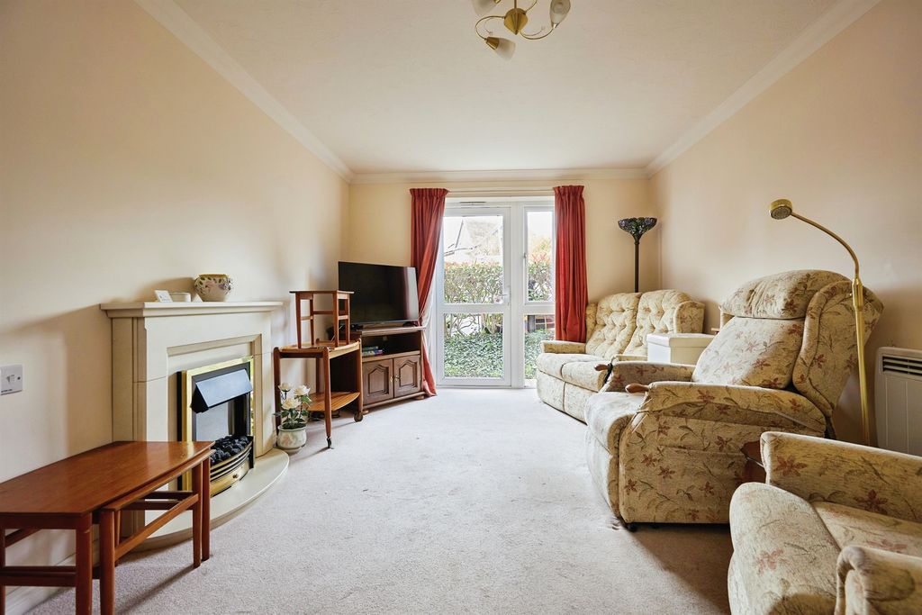 Property photo 3 of 10