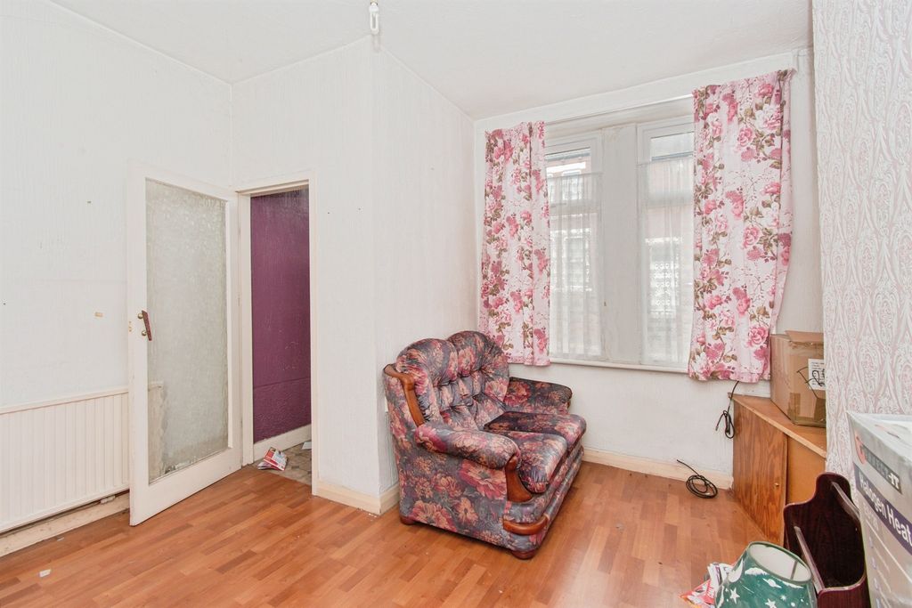 Property photo 2 of 15