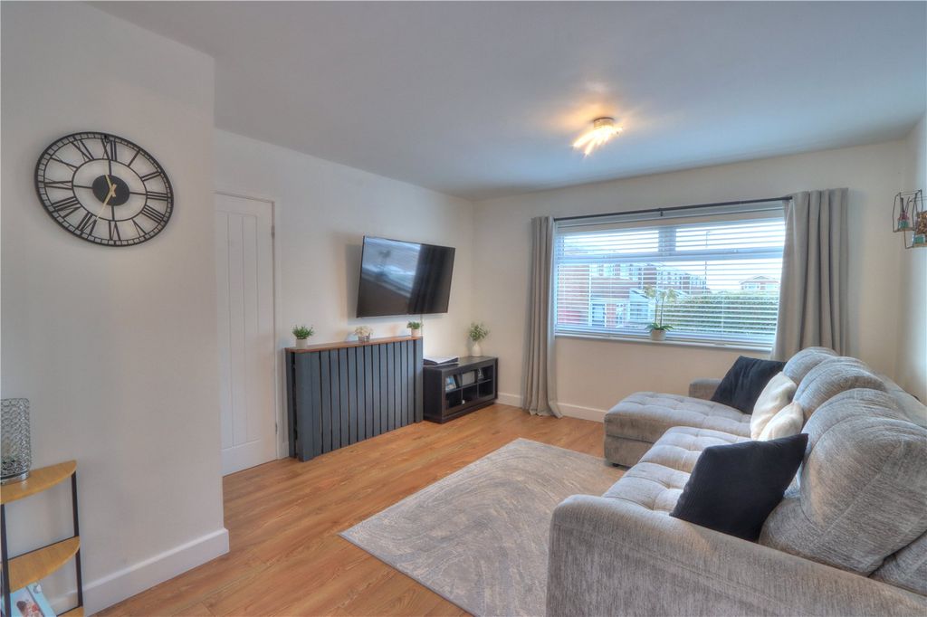 Property photo 2 of 12 Picture No. 01