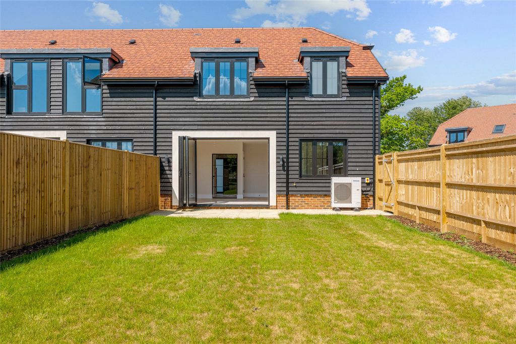 Property photo 3 of 21 Picture No. 22