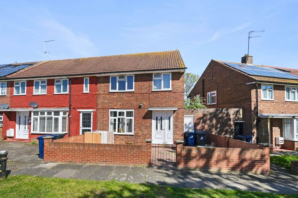 Property photo 1 of 11