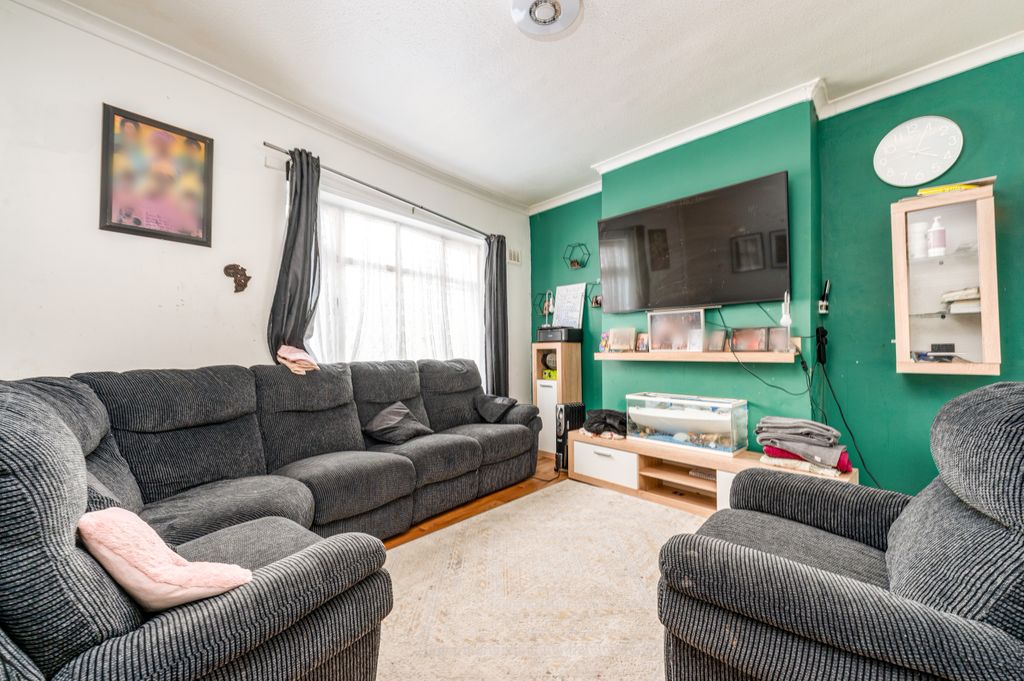 Property photo 2 of 23 05