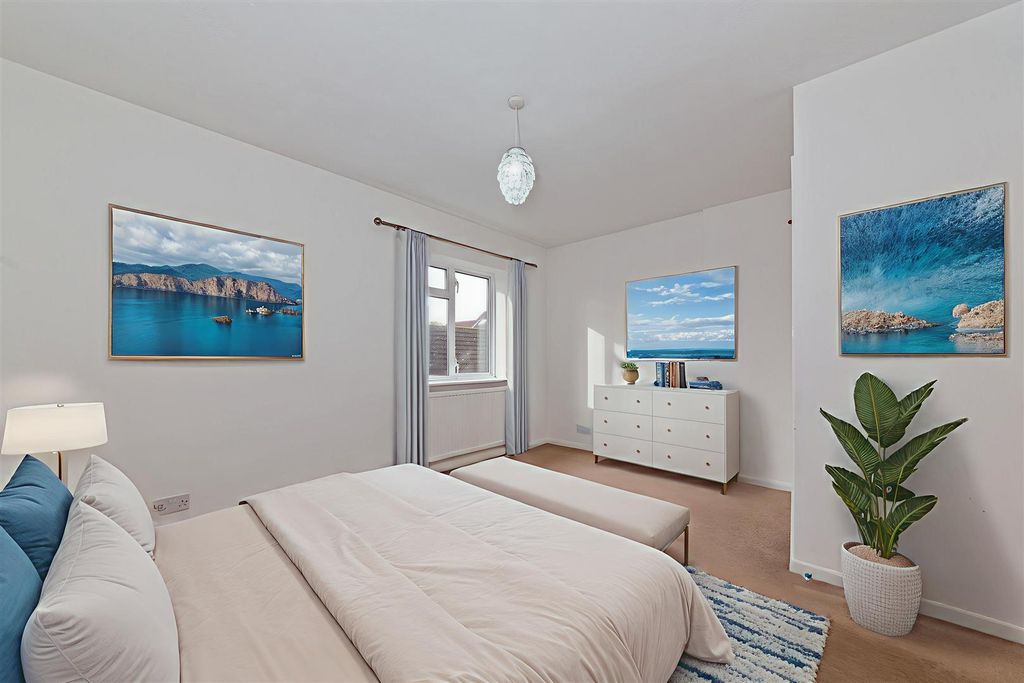 Property photo 3 of 14 49Wilstonedrive-05 - Bedroom - Standard - 4.Jpg