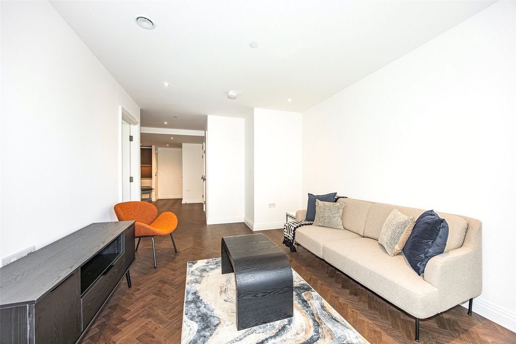 Property photo 3 of 12 Picture No. 05