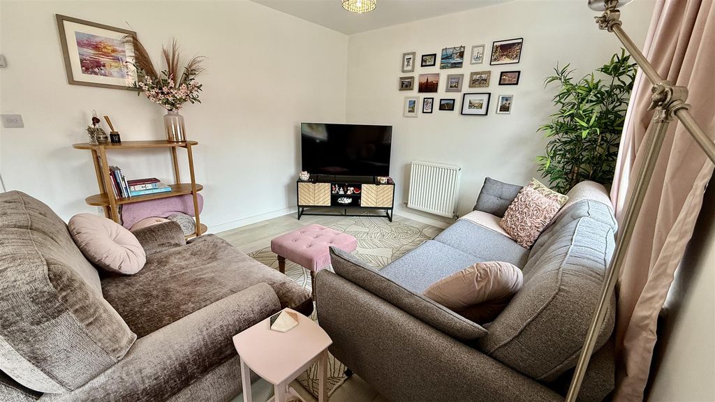 Property photo 3 of 15 Img_4728(1).Jpg