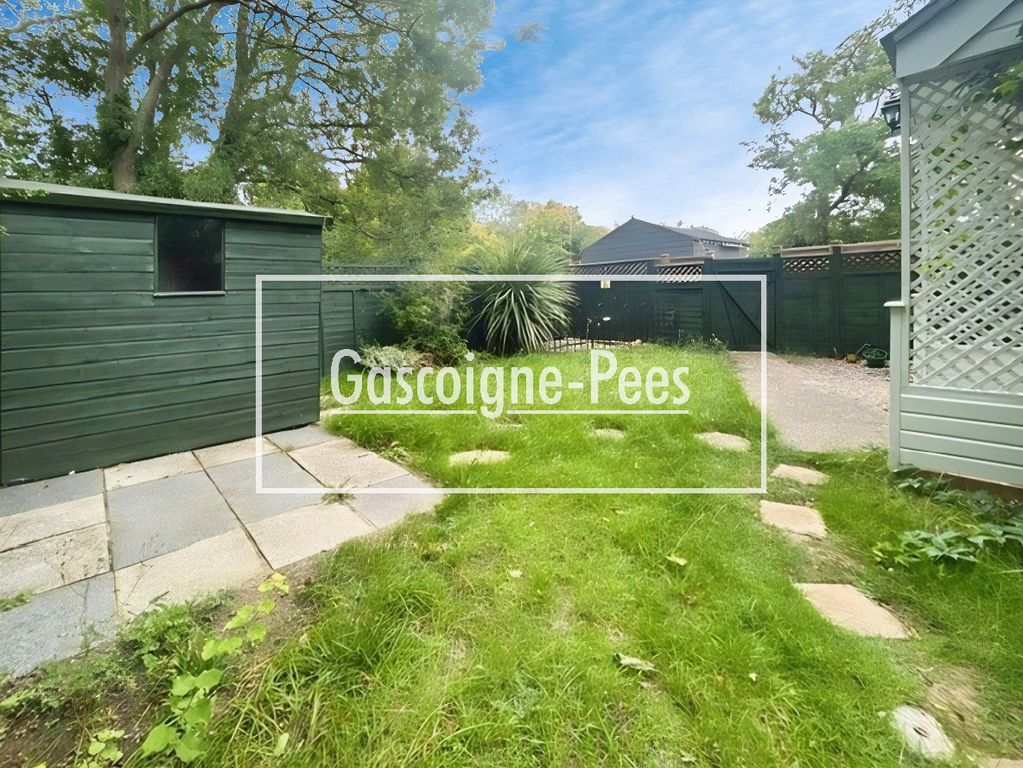 Property photo 2 of 6