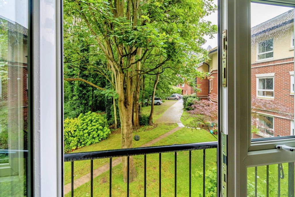 Property photo 3 of 19 Pbox-Img.Jpg