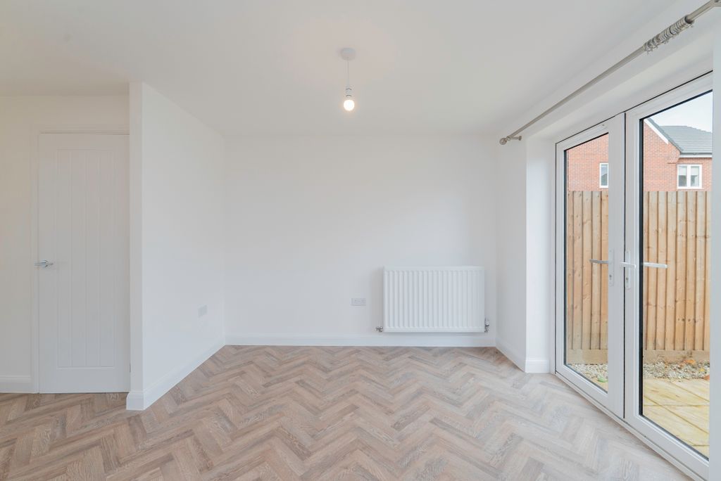 Property photo 3 of 25 Photo