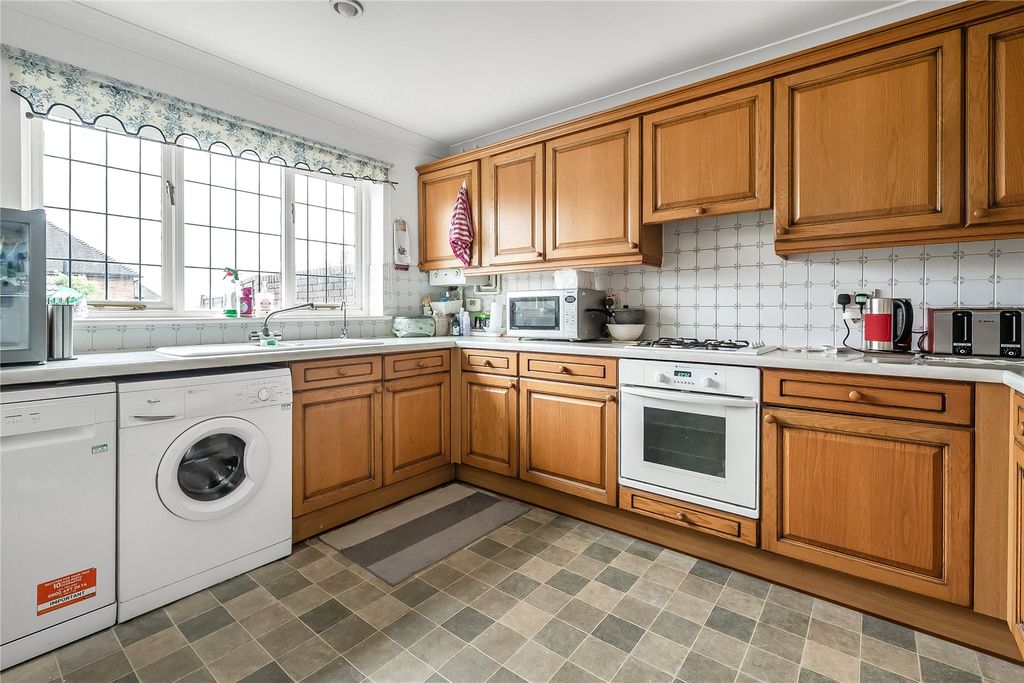 Property photo 2 of 23 Kitchen