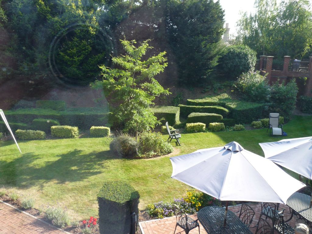 Property photo 2 of 6