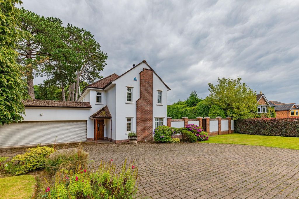 Property photo 1 of 31 Long Acre-2.Jpg