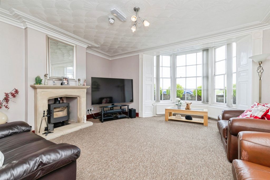 Property photo 3 of 26