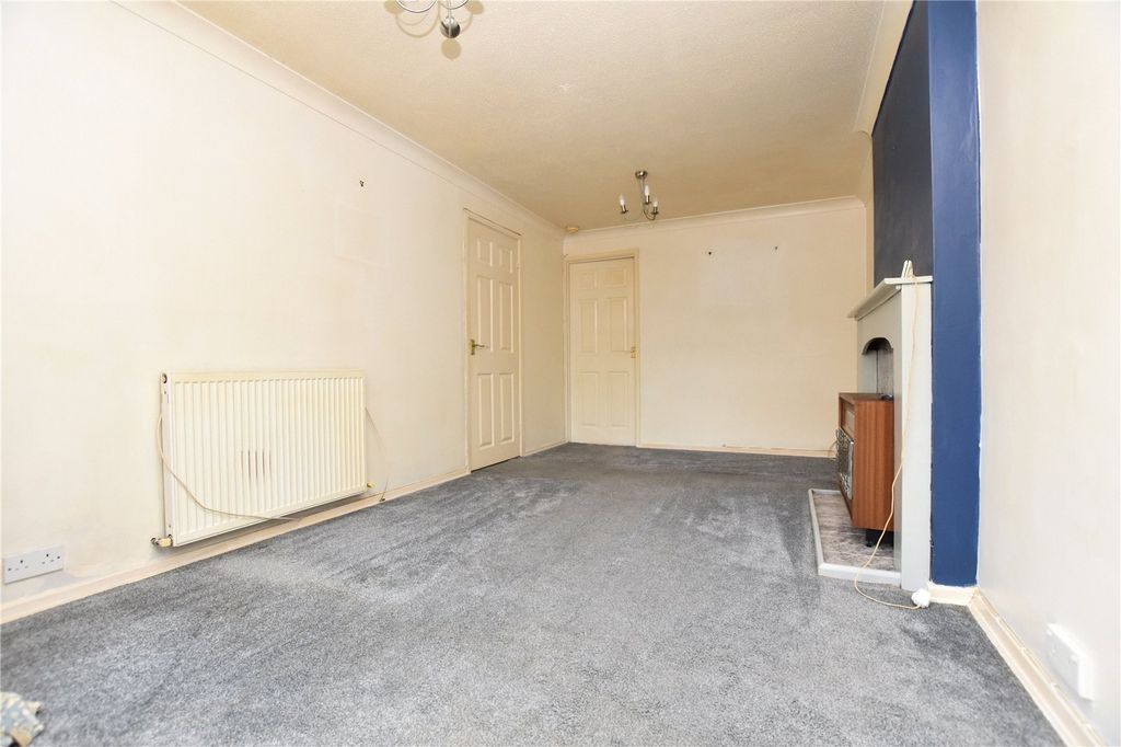 Property photo 2 of 12 Picture No. 01