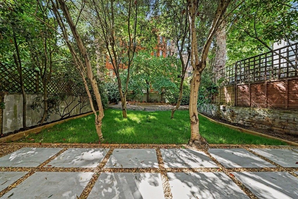 Property photo 3 of 9