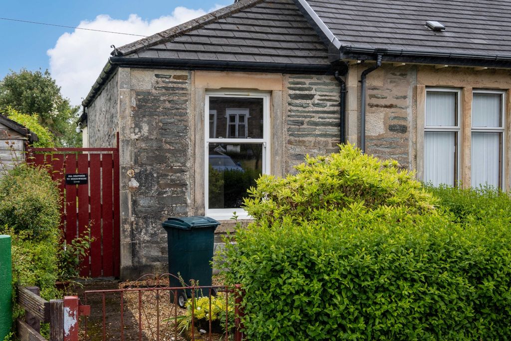 Property photo 1 of 12 4892721