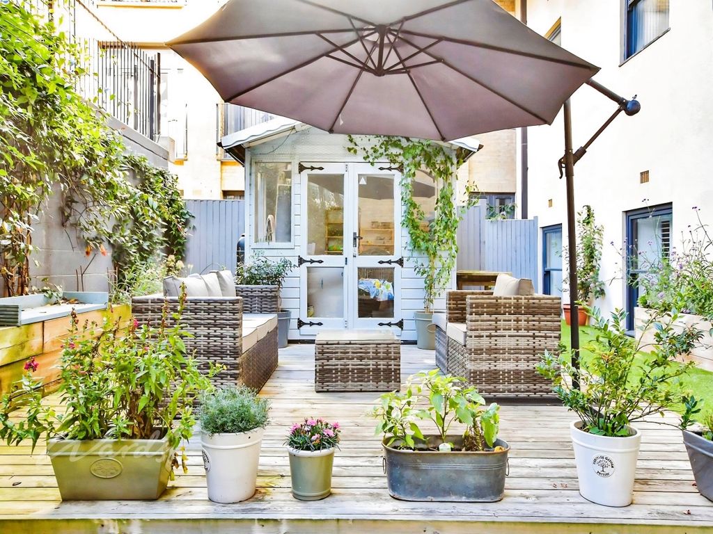 Property photo 1 of 13 Queen 6 Garden Use