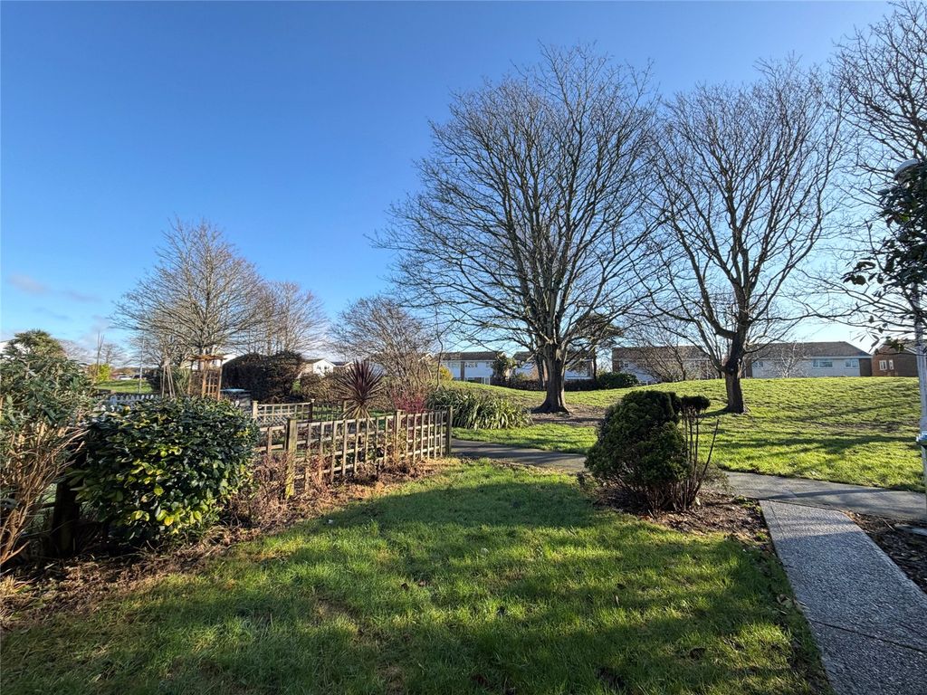 Property photo 2 of 20 Picture No. 37