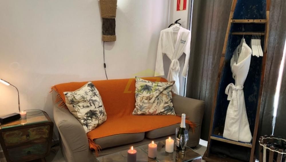 Property photo 1 of 4