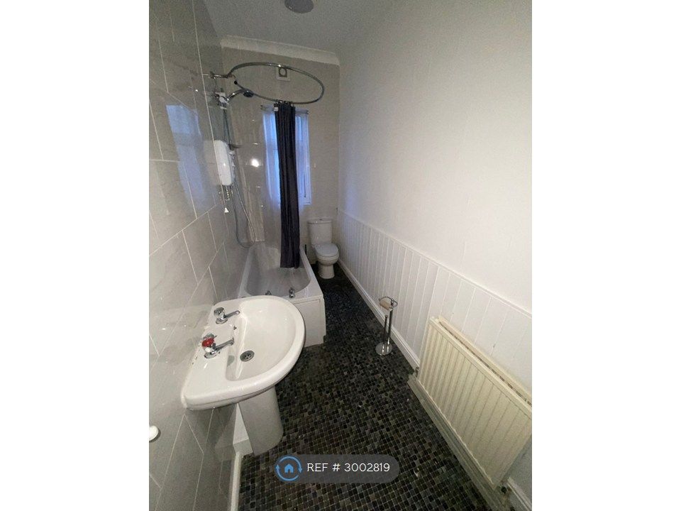 Property photo 3 of 3