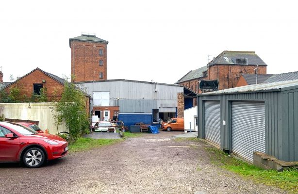 Property photo 2 of 3