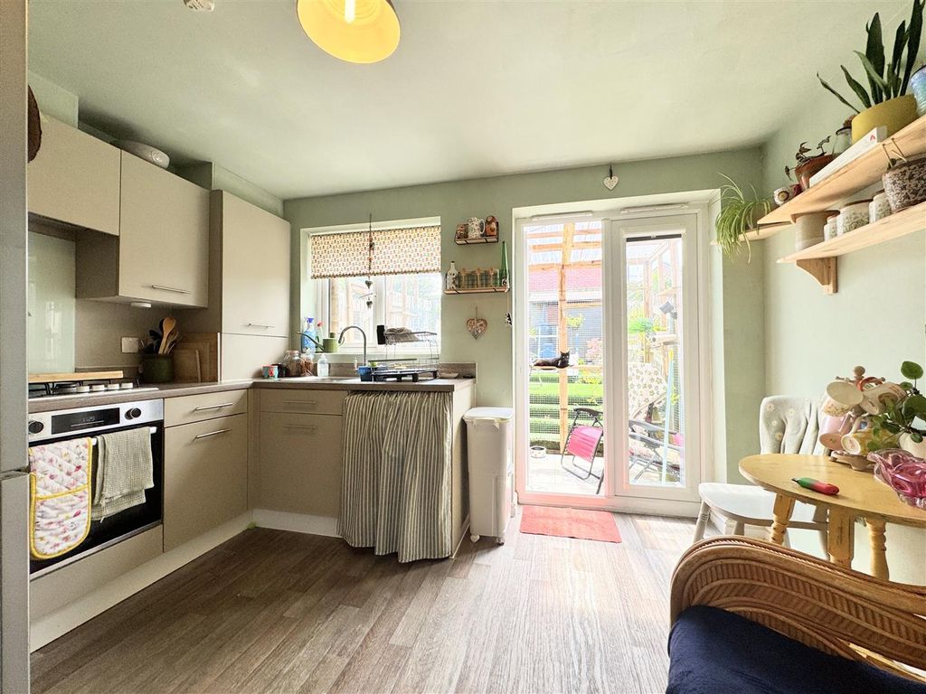 Property photo 3 of 20 Kitchen Diner