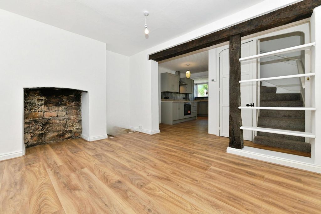 Property photo 2 of 19 Pbox-Img.Jpg