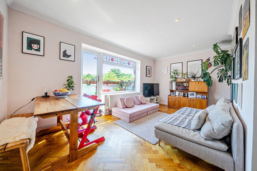 Property photo 1 of 16 1450970-7-69F0d78...