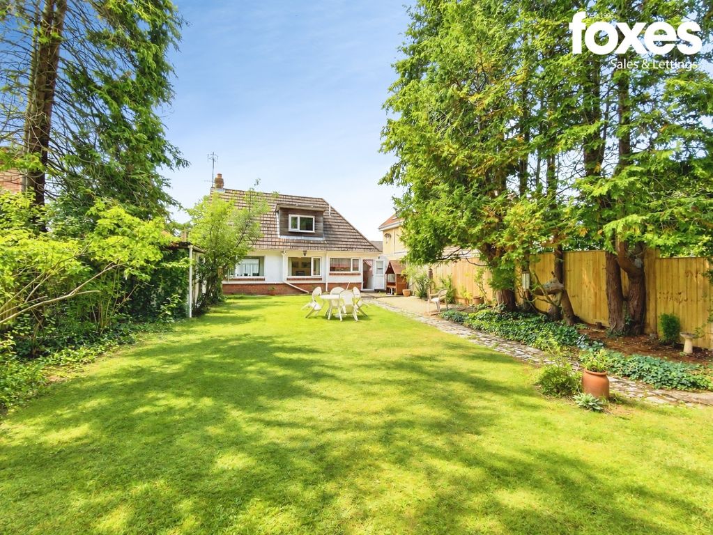 Property photo 3 of 16 5479242