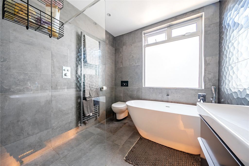 Property photo 2 of 17 Picture No. 03