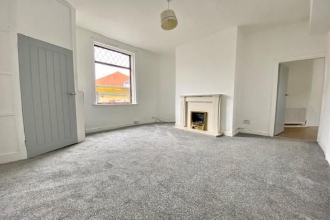 Property photo 1 of 6 Middleton Road 8.Jpeg