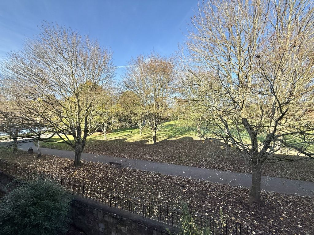 Property photo 2 of 18 Photo 3