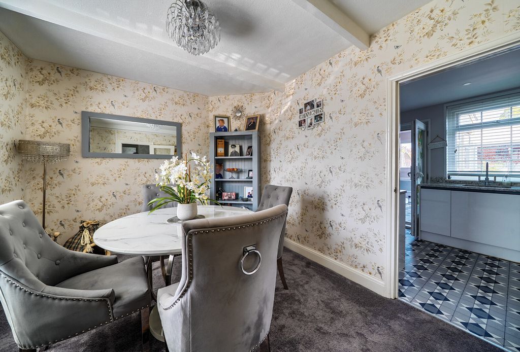 Property photo 2 of 18 1340301-15-689F06...