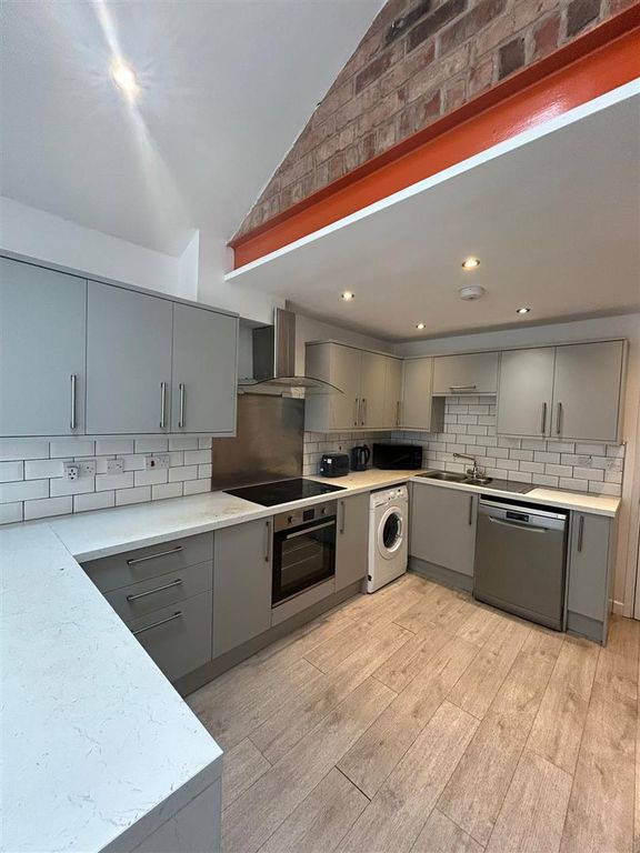 Property photo 1 of 12 Whatsapp Image 2026-04-18 At 09.31.26 (2).Jpeg