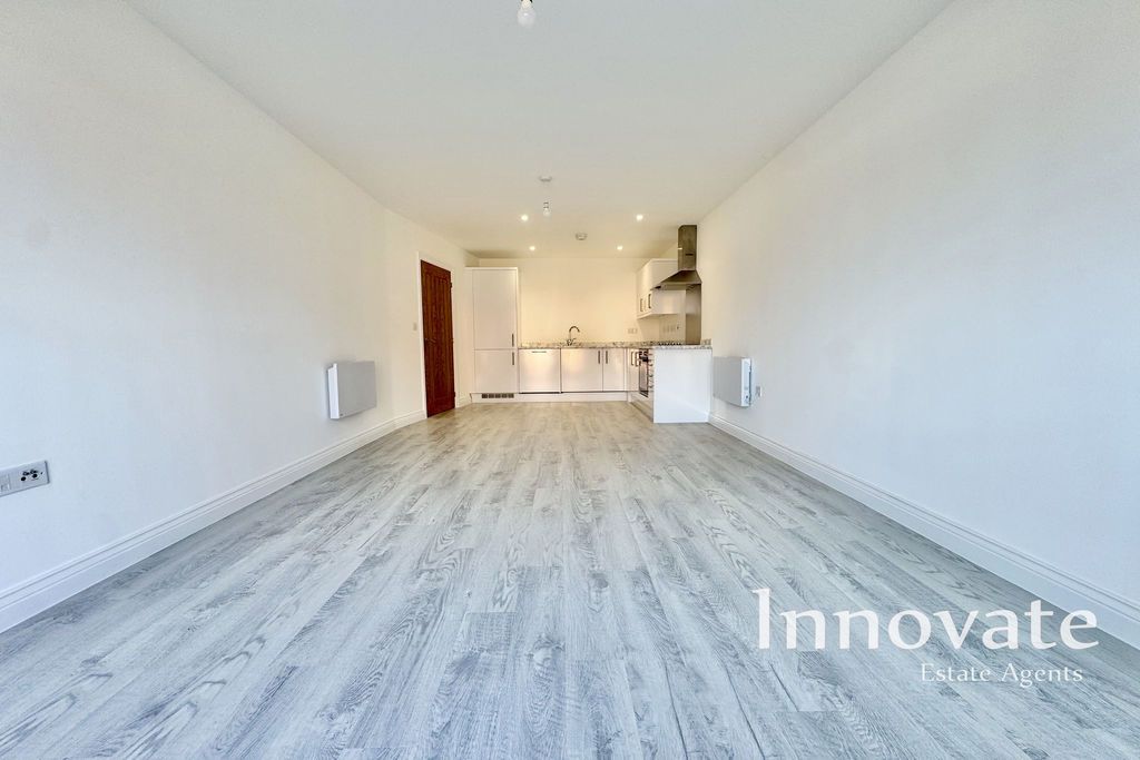 Property photo 3 of 15 Photo 12