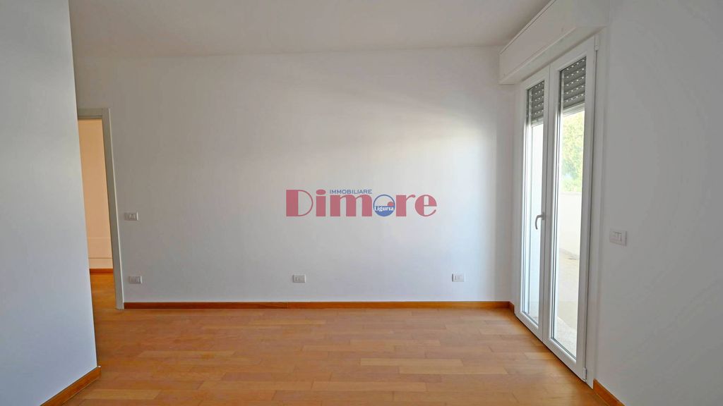 Property photo 3 of 7 <Alttext/>