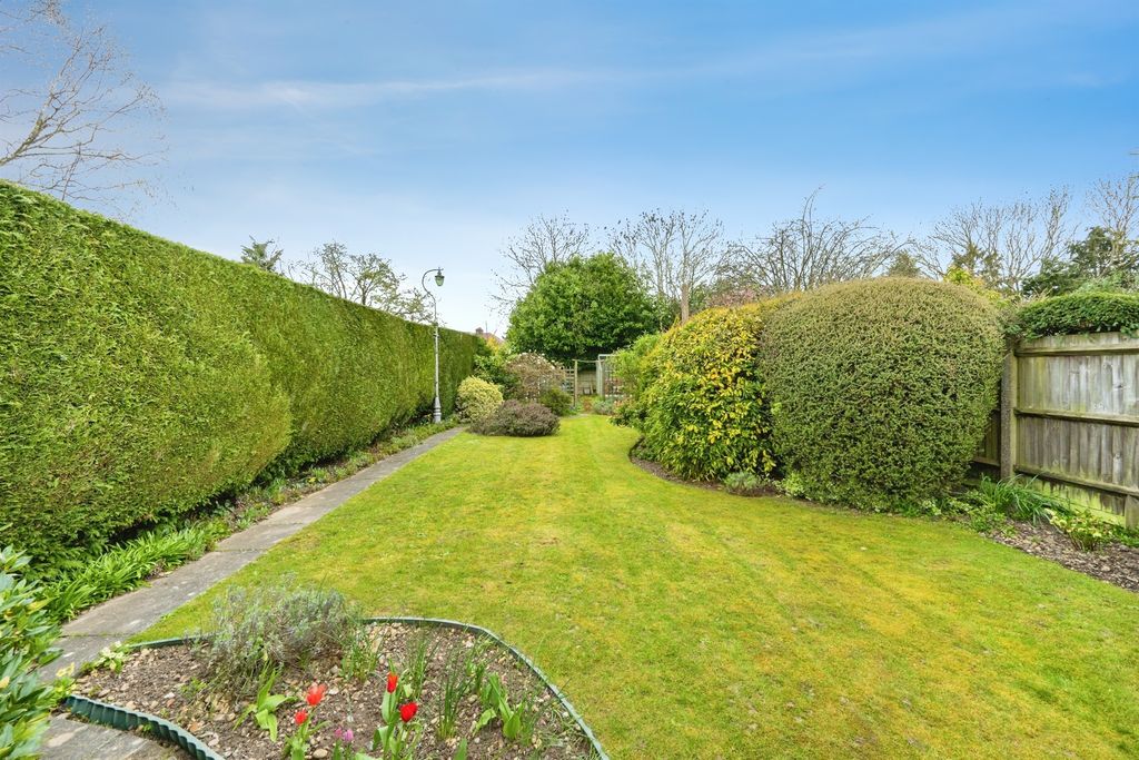 Property photo 3 of 20