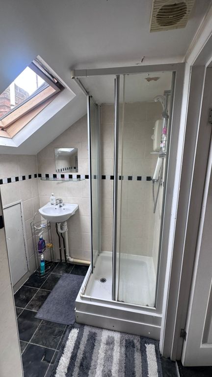 Property photo 2 of 5 4556991