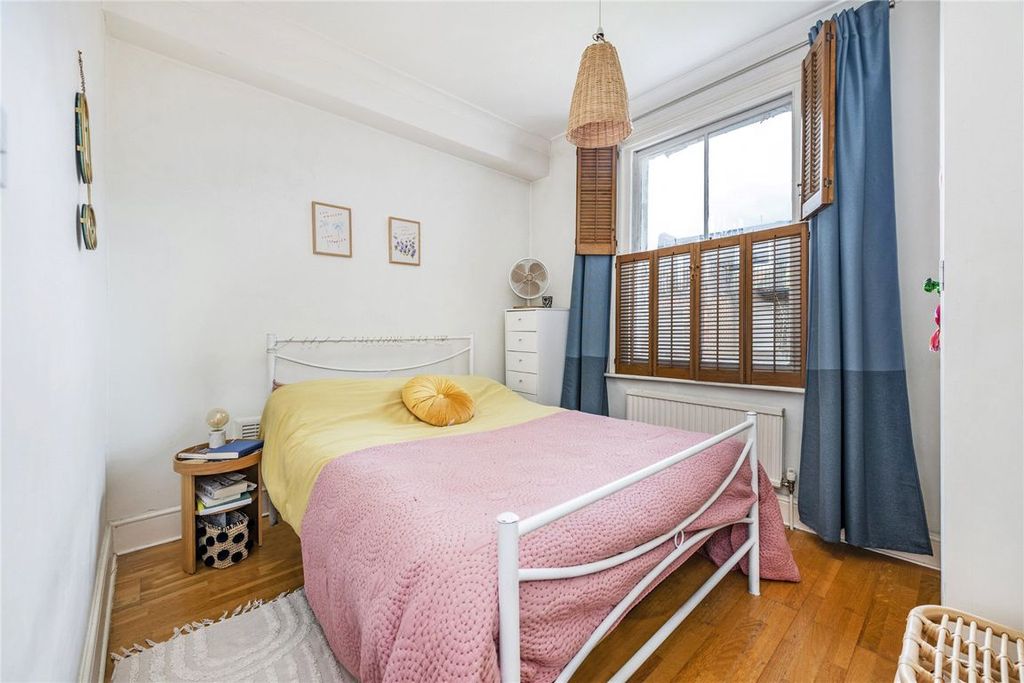 Property photo 3 of 5