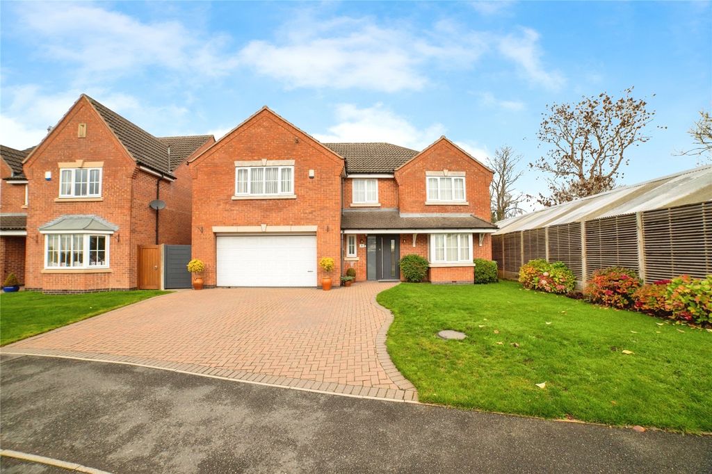 Property photo 1 of 33 Picture No. 37