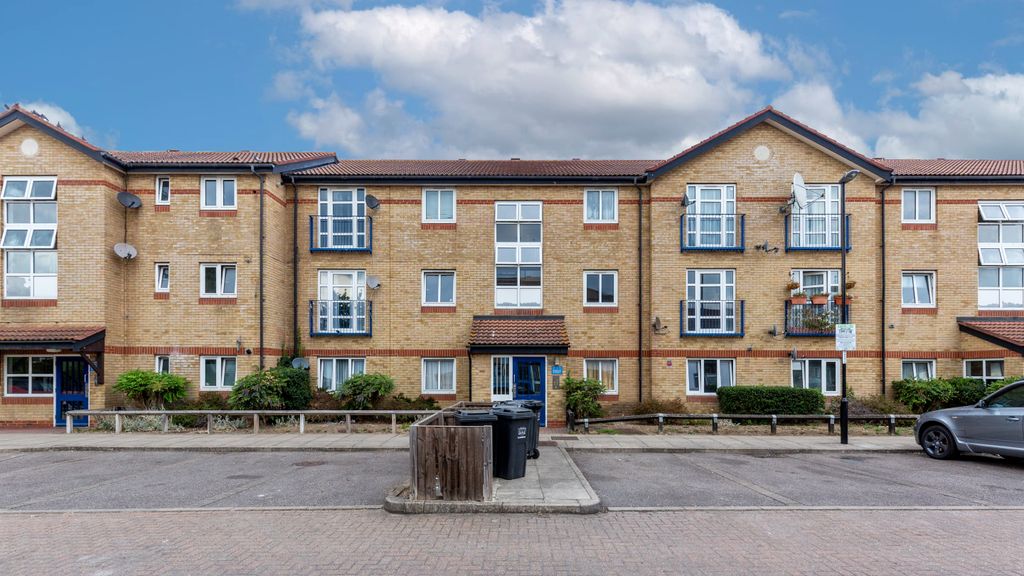 Property photo 1 of 14 72 Knoyle Street, New Cross, London, Se14 6Jy