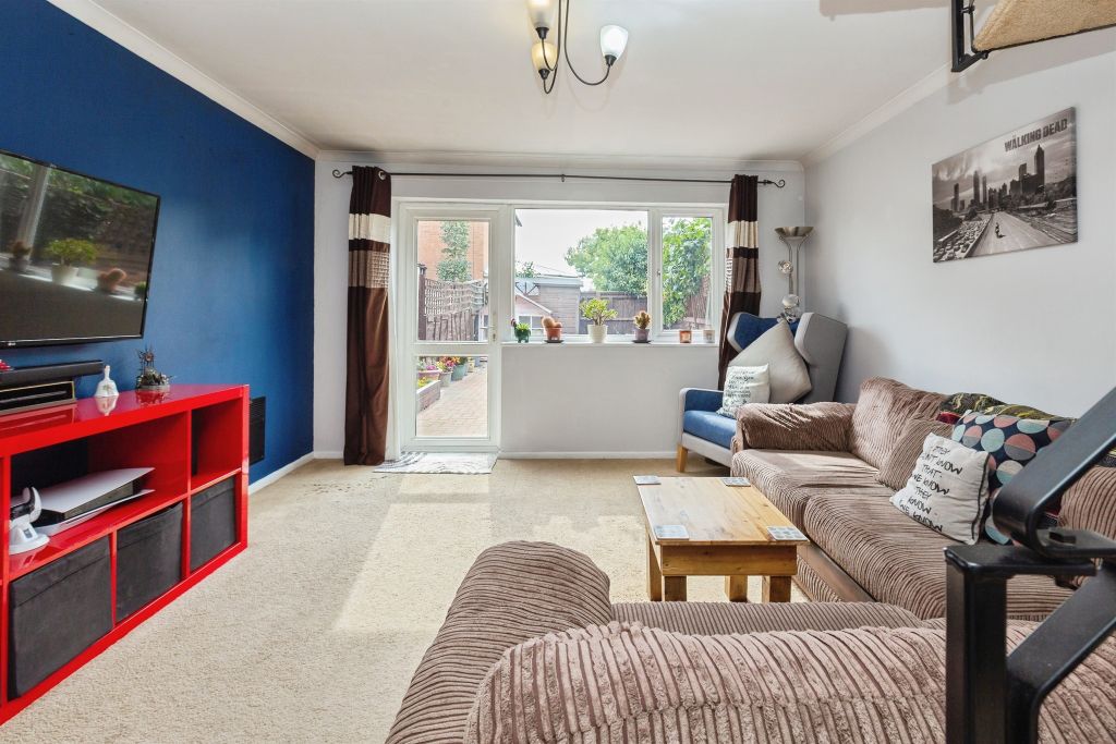 Property photo 2 of 16