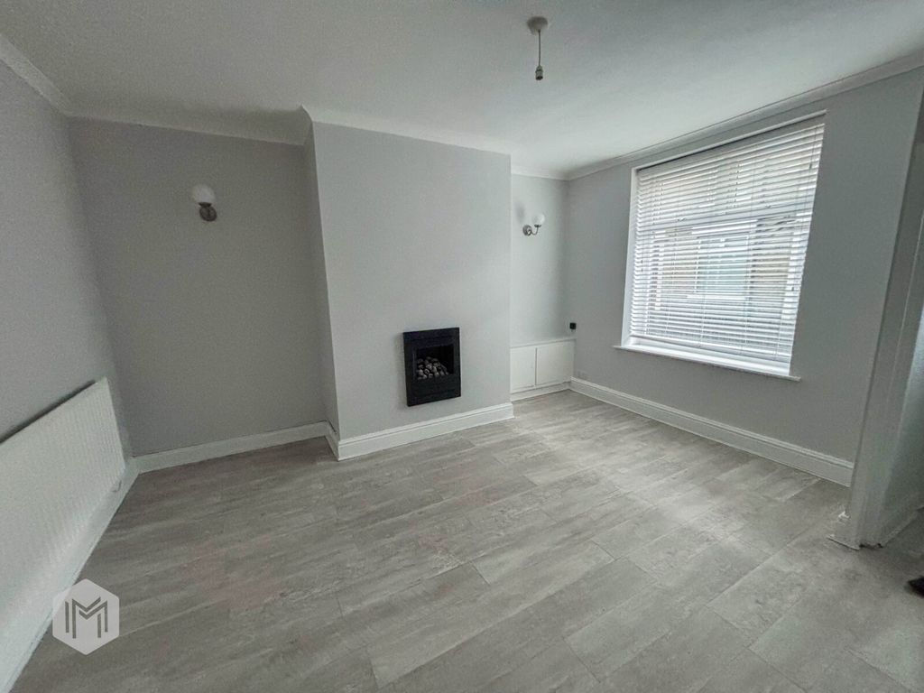 Property photo 2 of 11 Picture No. 03
