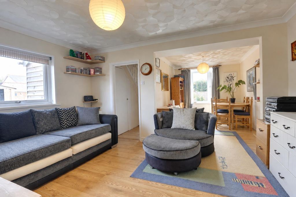 Property photo 3 of 18 3C273C24-E49D-44B8-B24F-25Bc2E4C7Ebc.Png