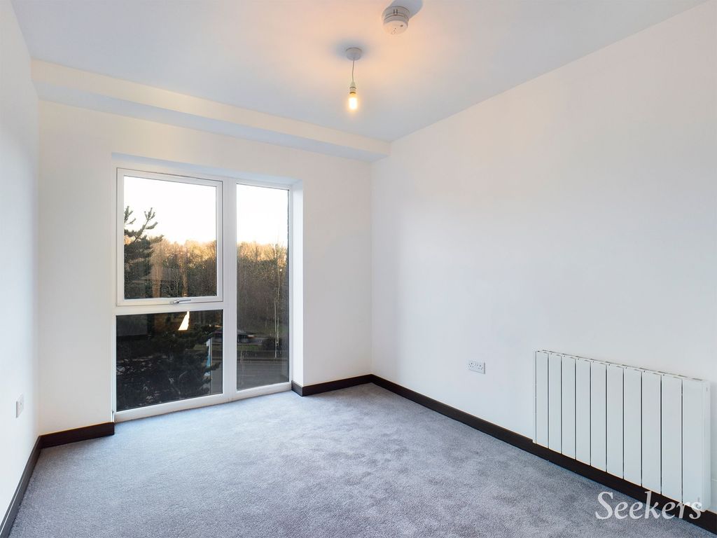 Property photo 3 of 8 Bedroom 1