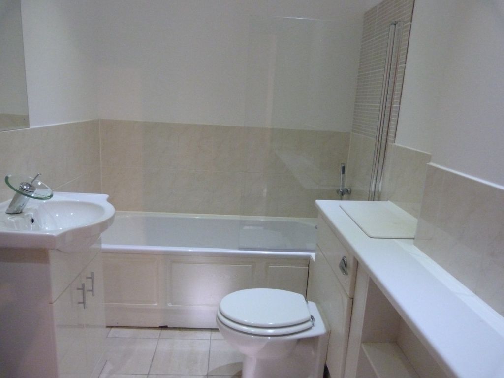 Property photo 3 of 6