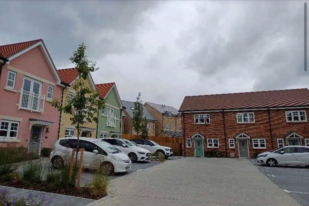 Property photo 1 of 7