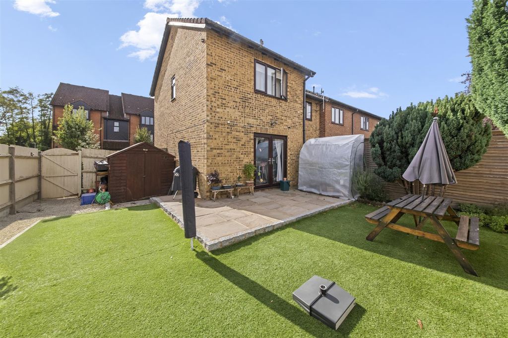 Property photo 3 of 17