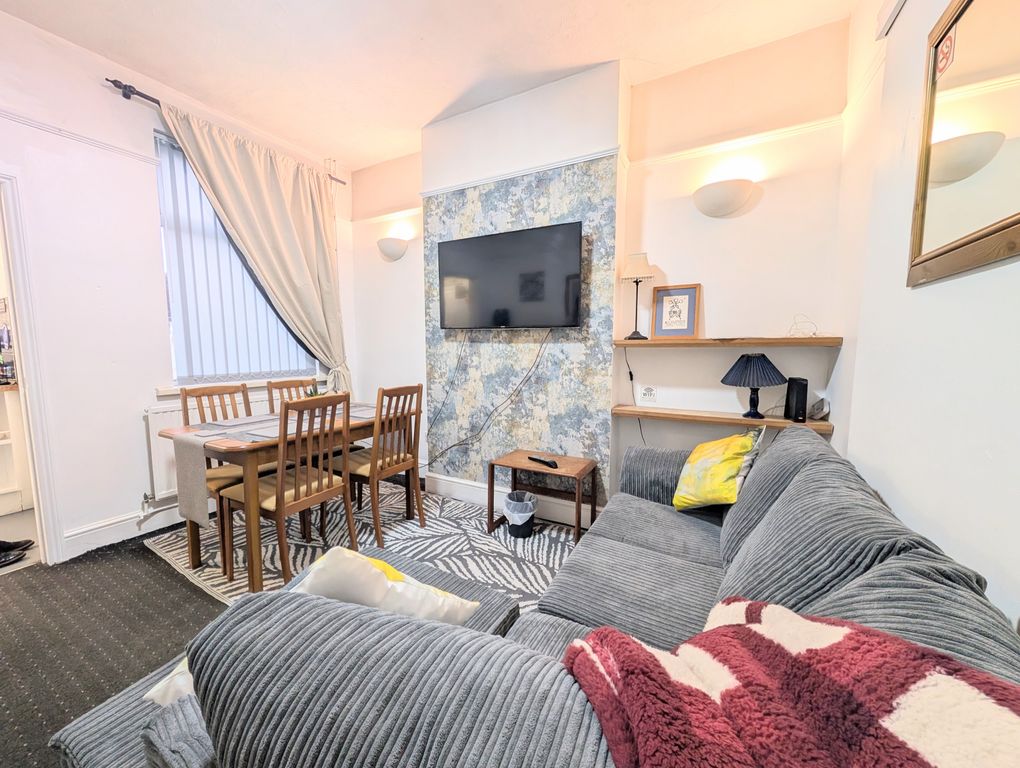 Property photo 3 of 9